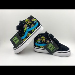 NWT Glow in the dark Vans